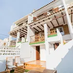 בית נופש Casa Ingravita - Oceanfront Tranquility קוניט
