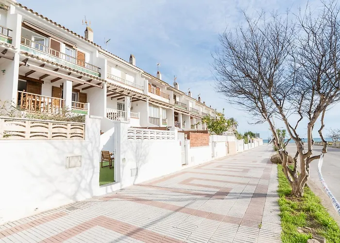 Casa Ingravita - Oceanfront Tranquility * Cunit