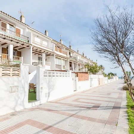 Casa Ingravita - Oceanfront Tranquility * Cunit